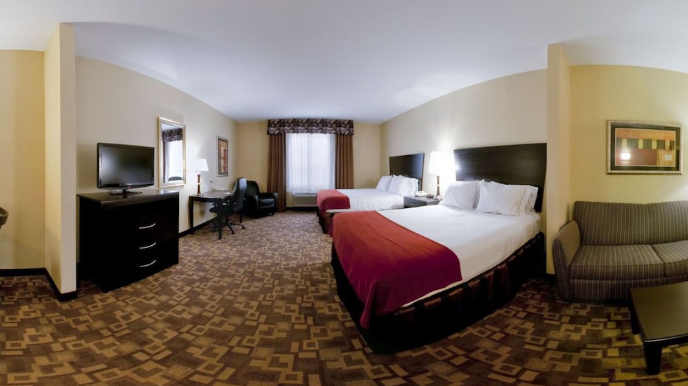 holiday inn express andsuites snyder by ihg
