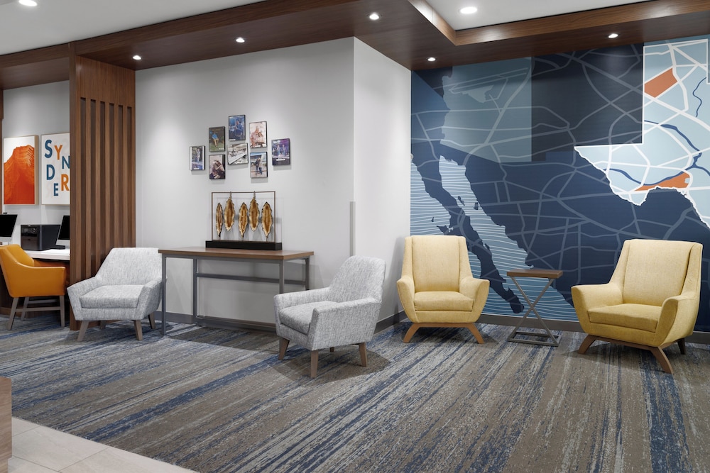 holiday inn express andsuites snyder by ihg