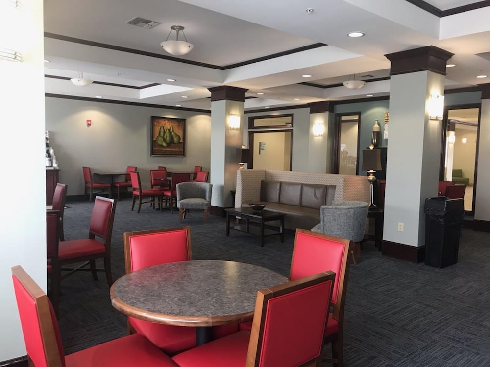 holiday inn express andsuites snyder by ihg