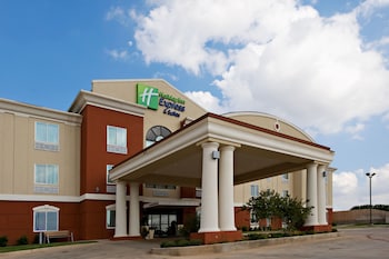 holiday inn express andsuites snyder by ihg