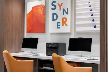 holiday inn express andsuites snyder by ihg