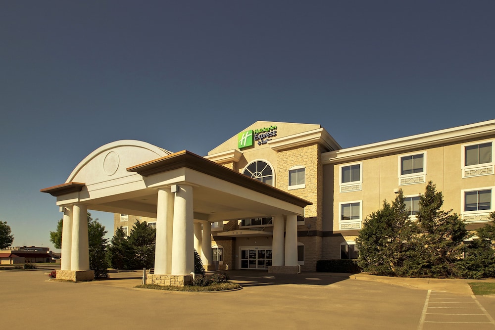 holiday inn express and suites vernon college area