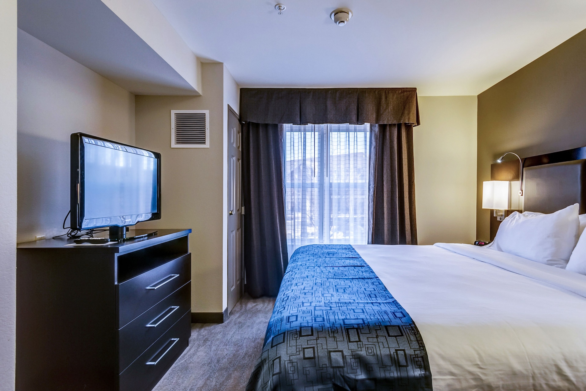 holiday inn express st louis west ofallon by ihg