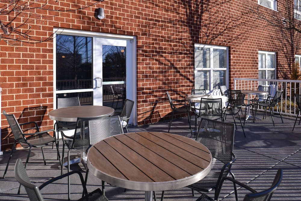 holiday inn express st louis west ofallon by ihg
