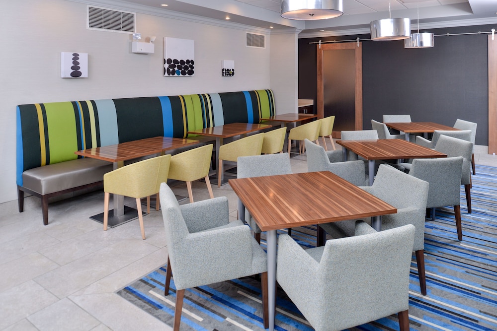 holiday inn express st louis west ofallon by ihg