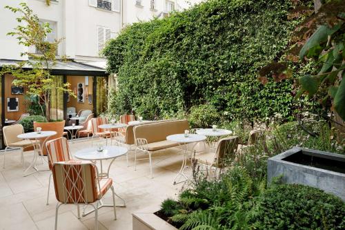 le belgrand hotel paris champs elysees tapestry by hilton