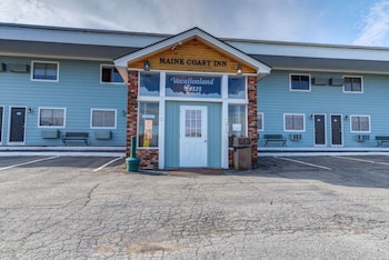 vacation land inn and suites