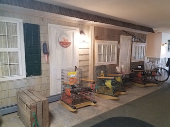 Vacation Land Inn & Suites,,2.5 star