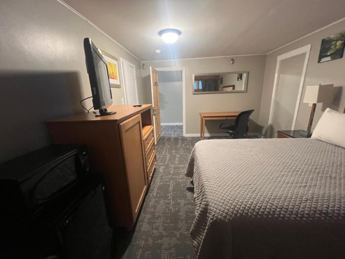 vacation land inn and suites