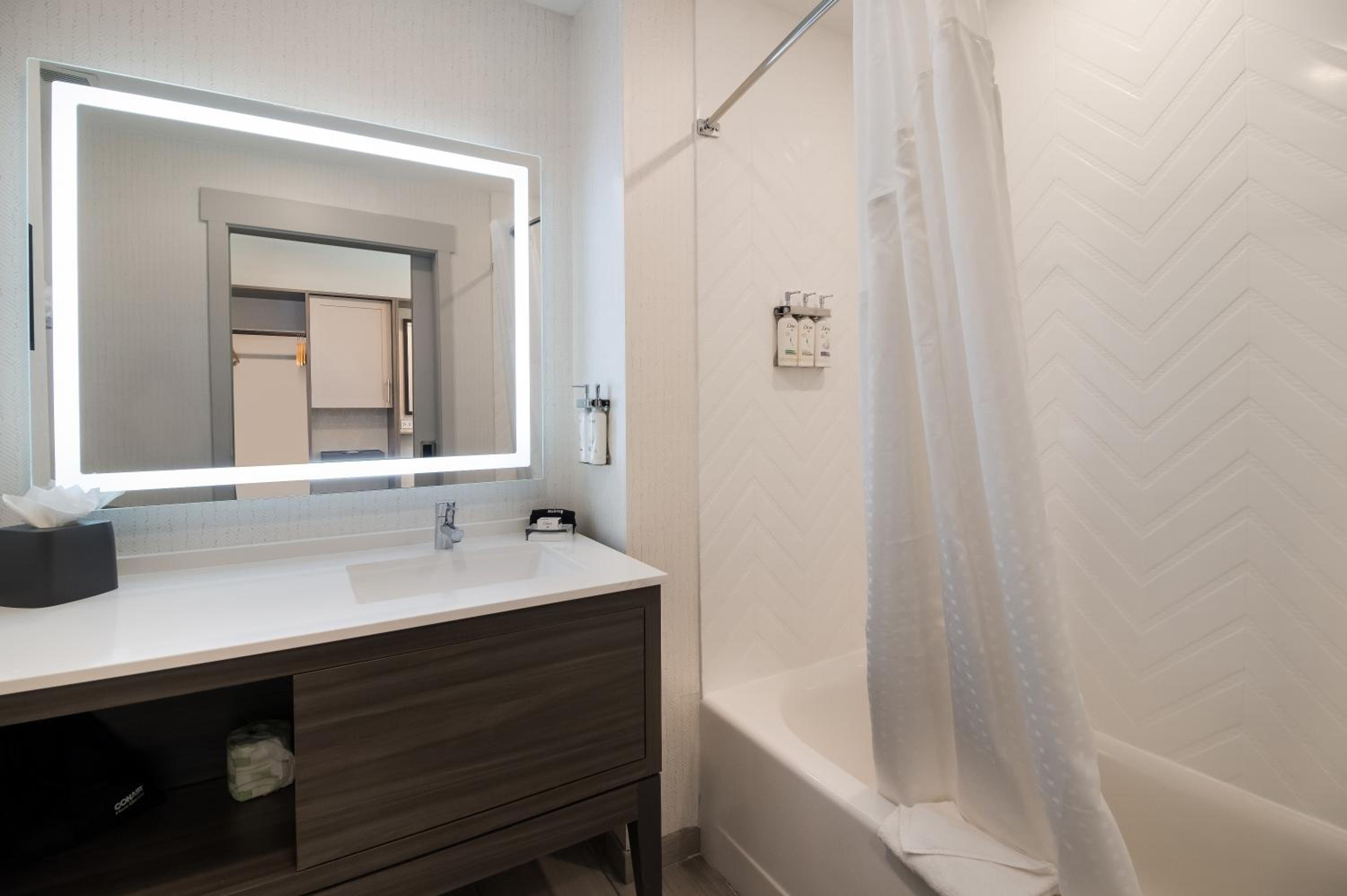 holiday inn suites mt juliet nashville area