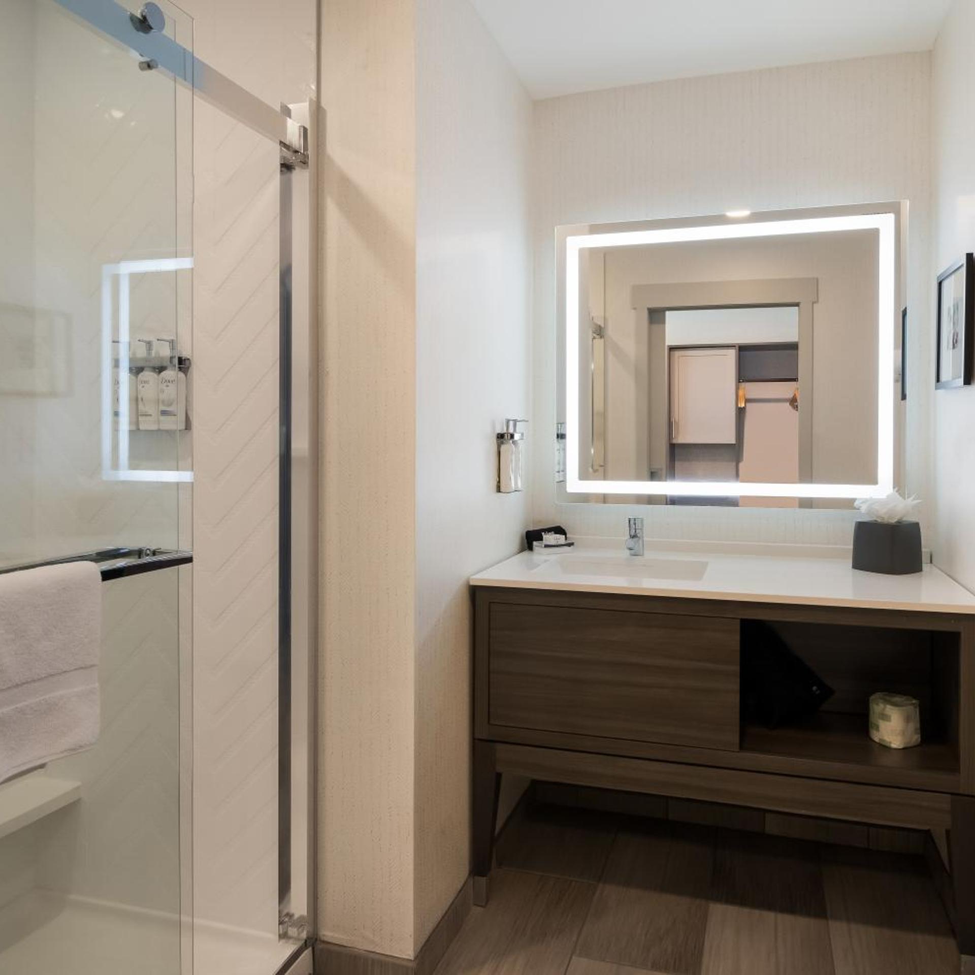 holiday inn suites mt juliet nashville area