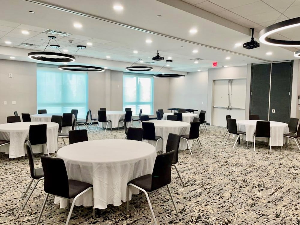 holiday inn suites mt juliet nashville area
