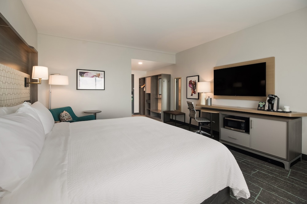 holiday inn suites mt juliet nashville area