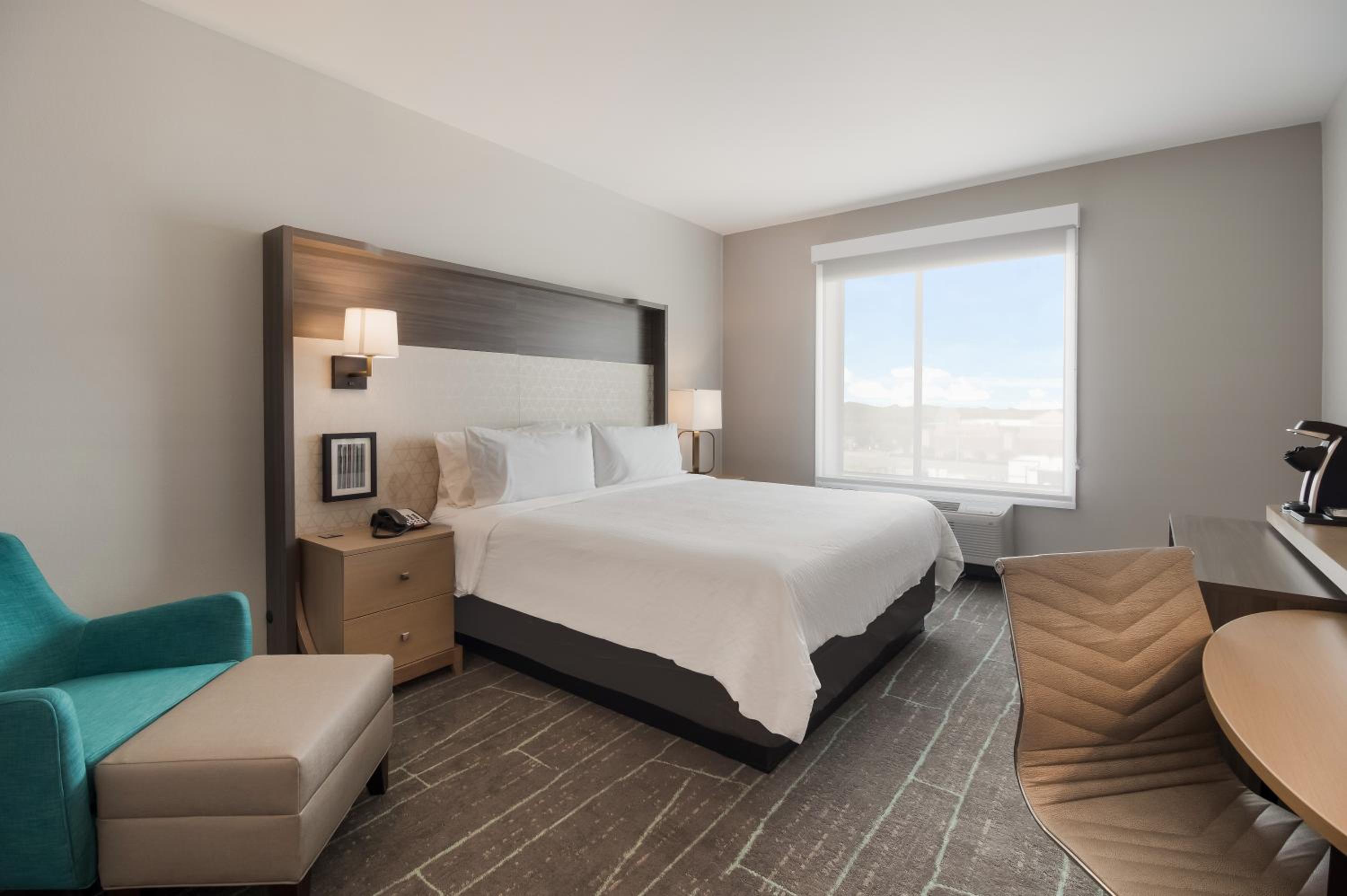 holiday inn suites mt juliet nashville area