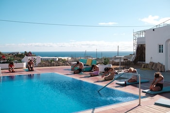 the tree house hostel