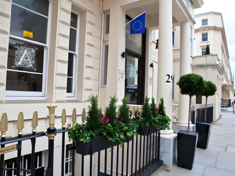 the 29 london hotel