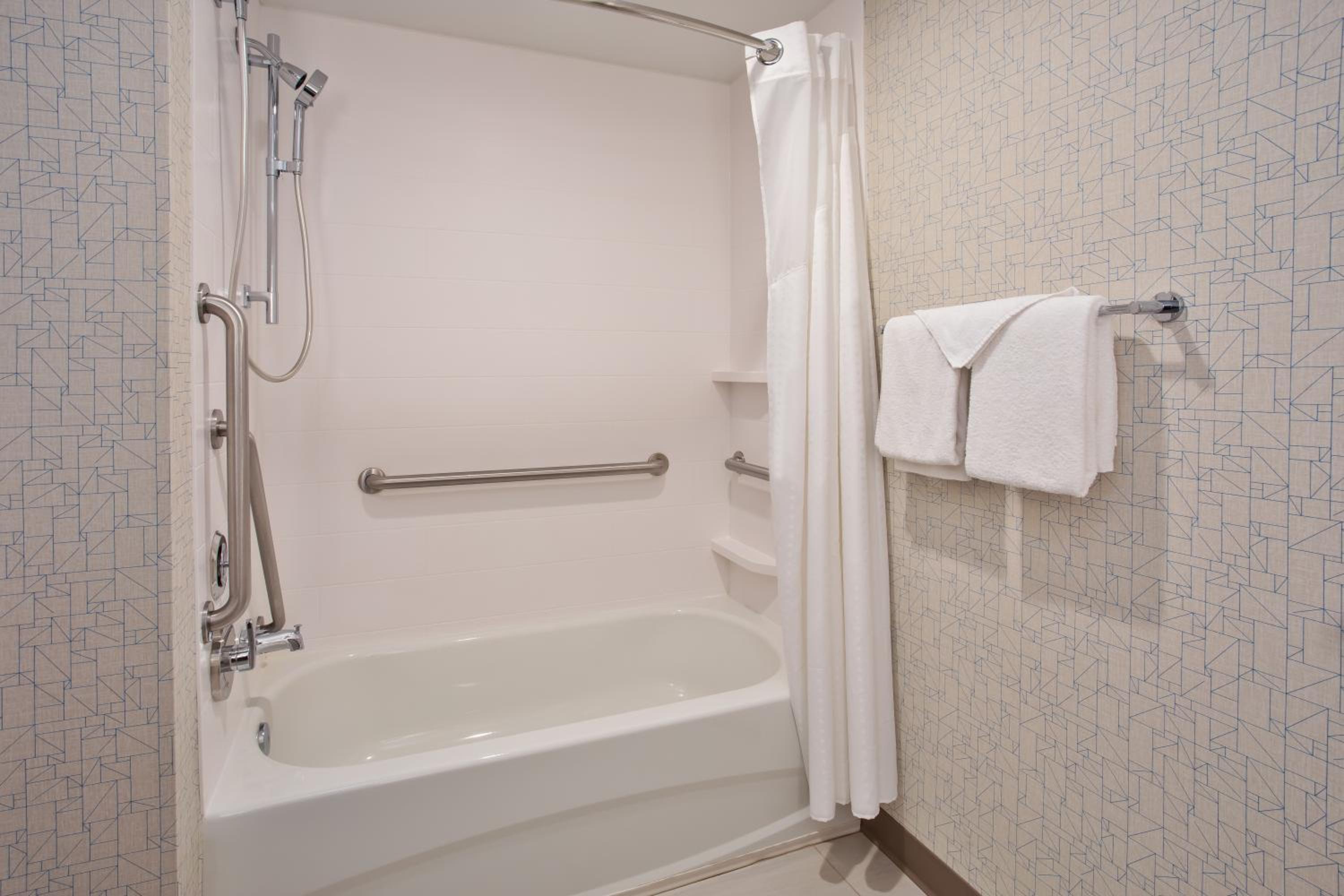 holiday inn express and suites rochester webster by ihg