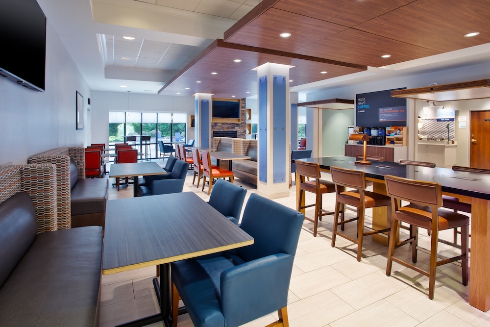 holiday inn express and suites rochester webster by ihg