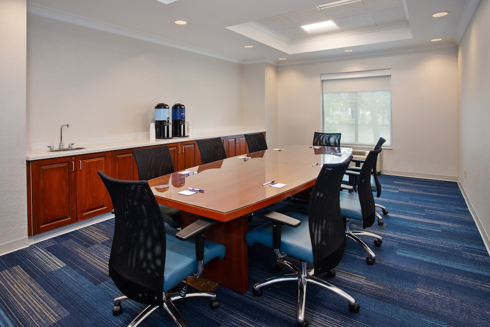 holiday inn express and suites rochester webster by ihg