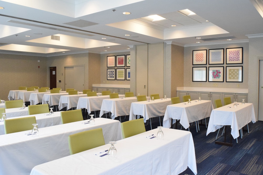 holiday inn express and suites rochester webster by ihg