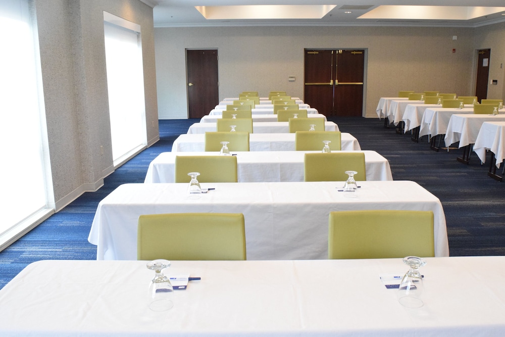 holiday inn express and suites rochester webster by ihg