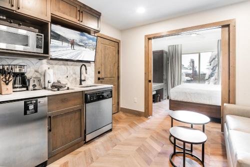 canyons village condos by all seasons resort lodging