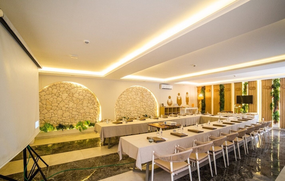 rammos hotel
