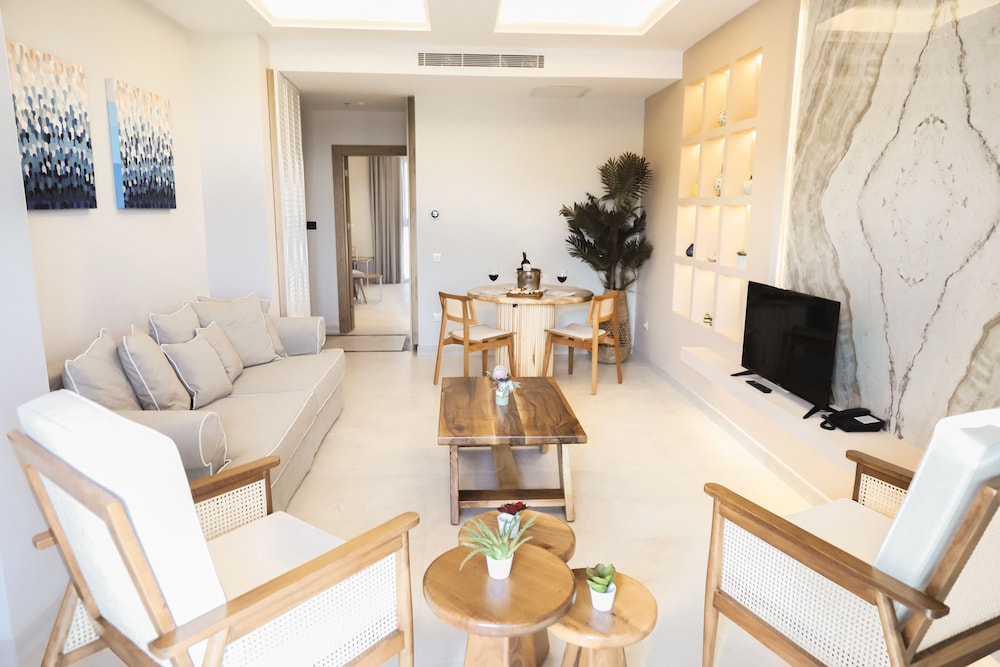 rammos hotel