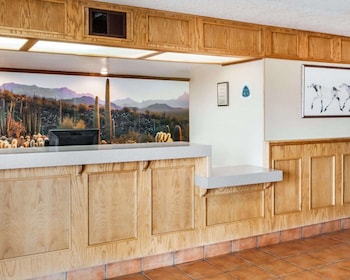 econo lodge lordsburg i 10