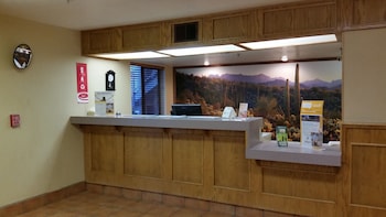 econo lodge lordsburg i 10