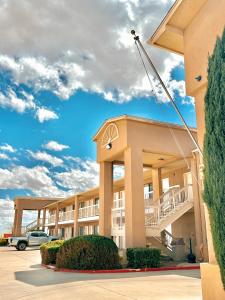 econo lodge lordsburg i 10