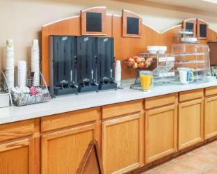 econo lodge lordsburg i 10