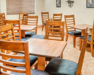 econo lodge lordsburg i 10