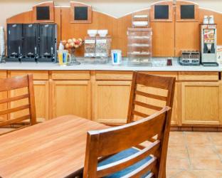 econo lodge lordsburg i 10