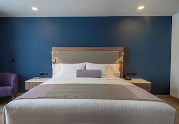 gran hotel expo guadalajara by hnf