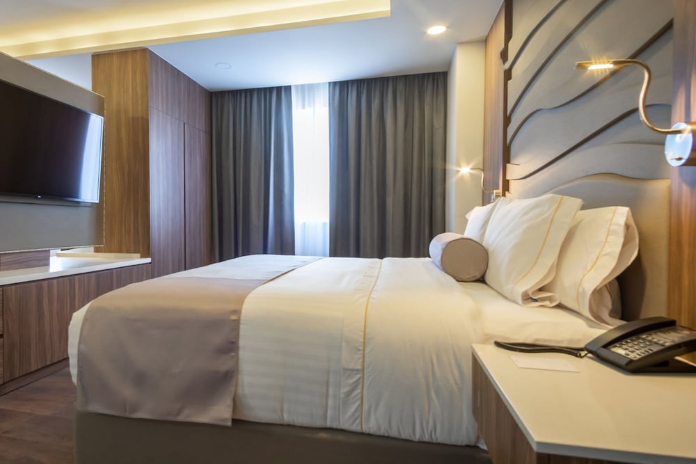 gran hotel expo guadalajara by hnf