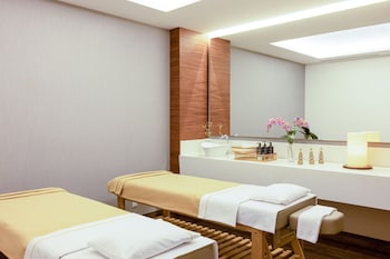 gran hotel expo guadalajara by hnf