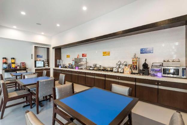 glo best western pooler savannah airport hotel