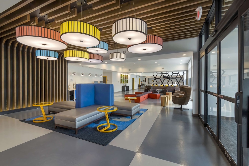 glo best western pooler savannah airport hotel