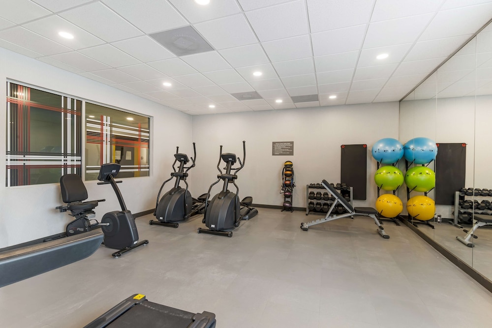 glo best western pooler savannah airport hotel