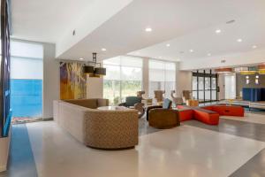 glo best western pooler savannah airport hotel