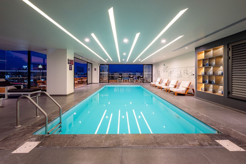 ramada encore by wyndham guadalajara aeropuerto