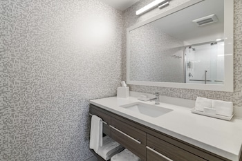 home2 suites by hilton bangor