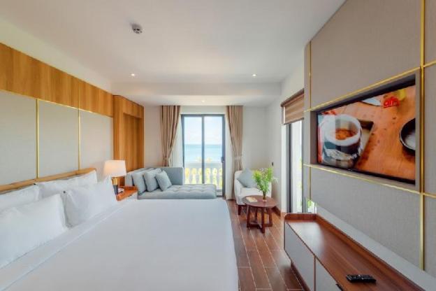 the tahiti beach hotel