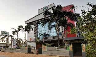 treebo symphony hotels and resorts angamally