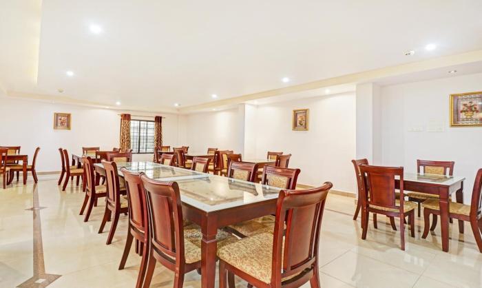 treebo symphony hotels and resorts angamally