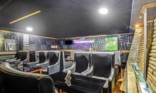 treebo symphony hotels and resorts angamally