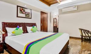 Treebo Trend Symphony Hotels And Resorts,Karukutty>>Chalakudy,3 star