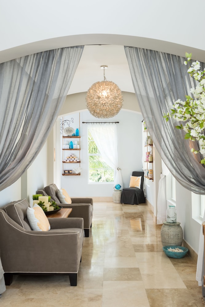 windsong on the reef