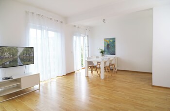 victoria apartments